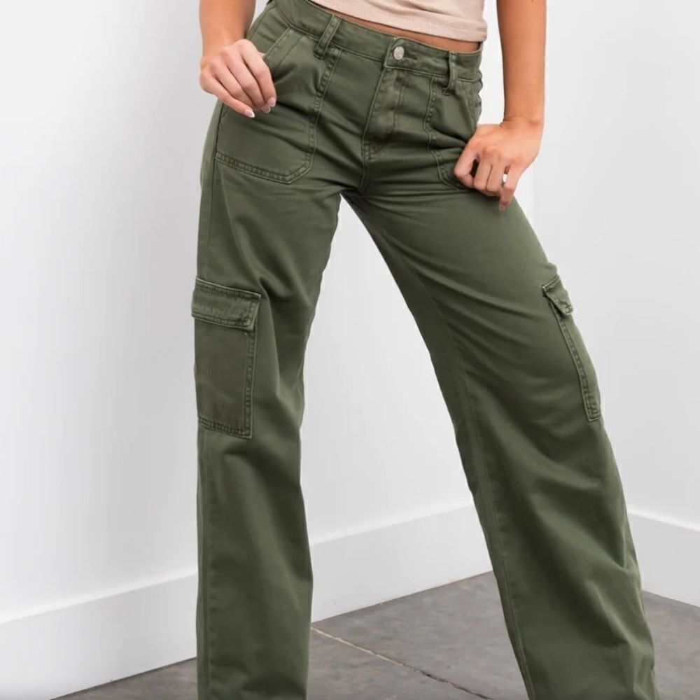 COTTON ON Women's Bobbie Cargo Pants SZ 8 NWT